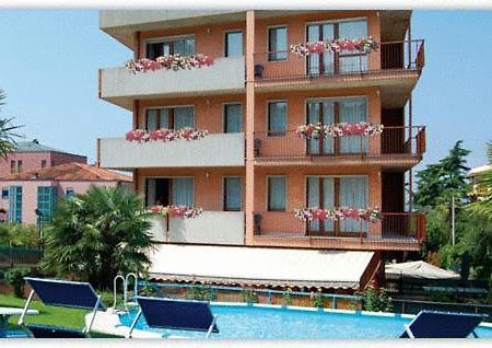 Hotel St. Antony Bardolino Buitenkant foto