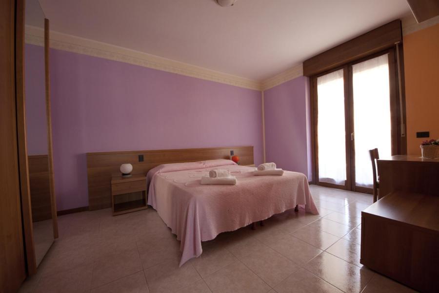 Hotel St. Antony Bardolino Kamer foto